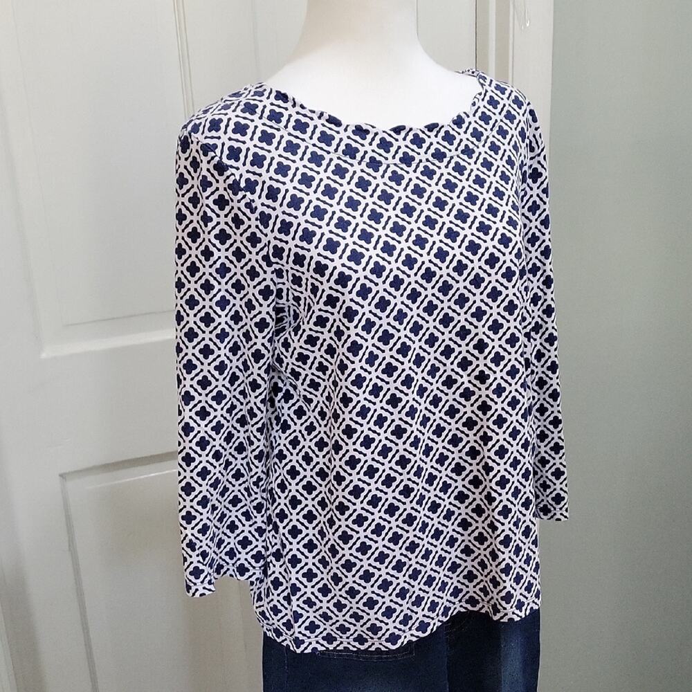 Talbots Blue and White Trefoil Patterned Blouse, White And Blue, Size L, Classic